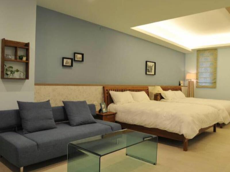 Jhongshan Building Bed And Breakfast Kota Hualien Bagian luar foto