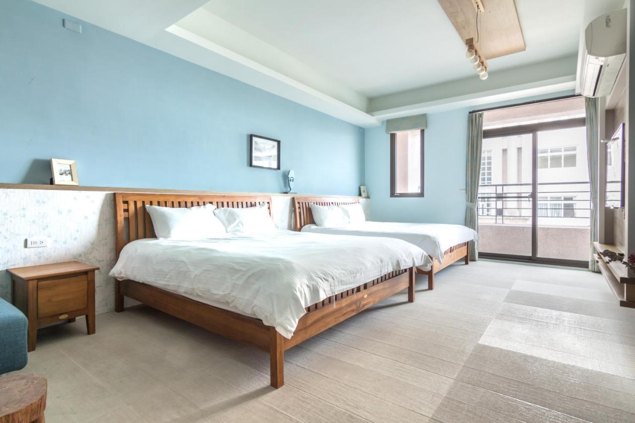 Jhongshan Building Bed And Breakfast Kota Hualien Bagian luar foto