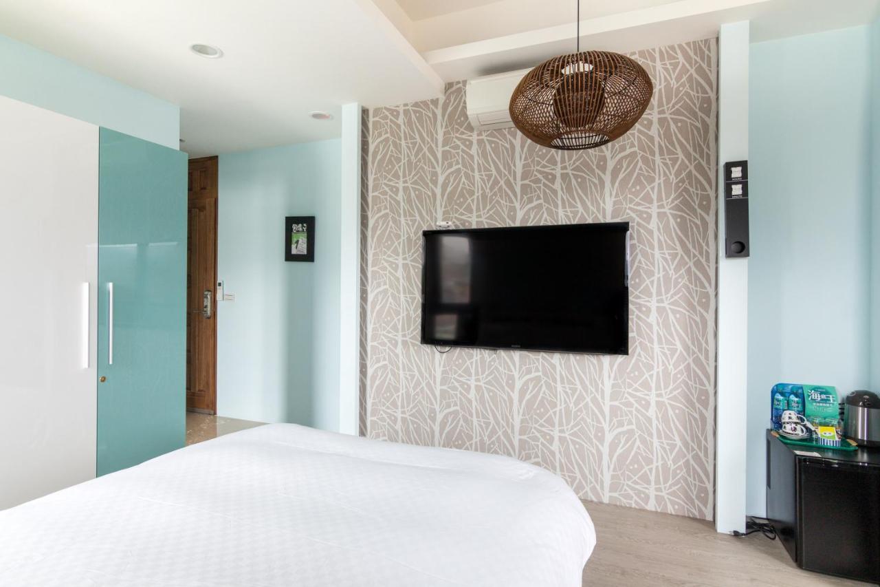 Jhongshan Building Bed And Breakfast Kota Hualien Bagian luar foto