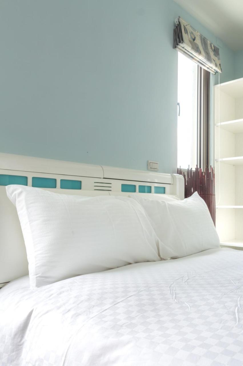 Jhongshan Building Bed And Breakfast Kota Hualien Bagian luar foto